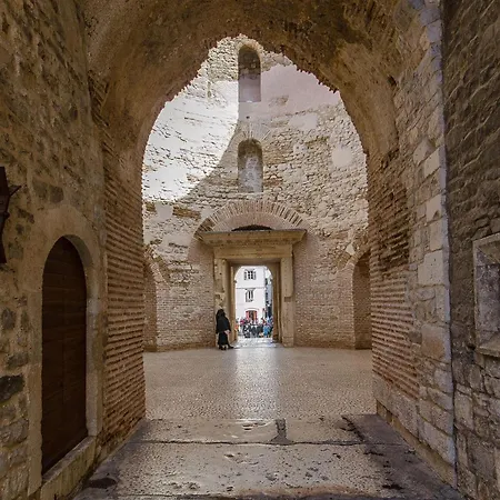 Near Bacvice Lejlighed *